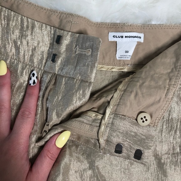 Club Monaco GOLD Shorts - Picture 2 of 4